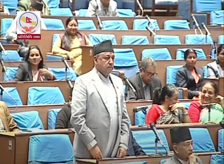 संसद बैठकमा जब सञ्जय गौतमले उभिएर मौन धारण गरे..